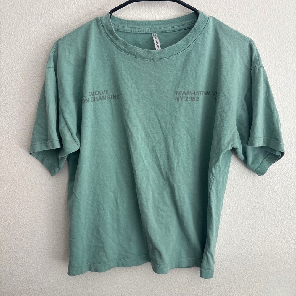 Le Utthe Manhattan Vibes Graphic Tee Seafoam Green Cotton XS Short Sleeve Shirt
